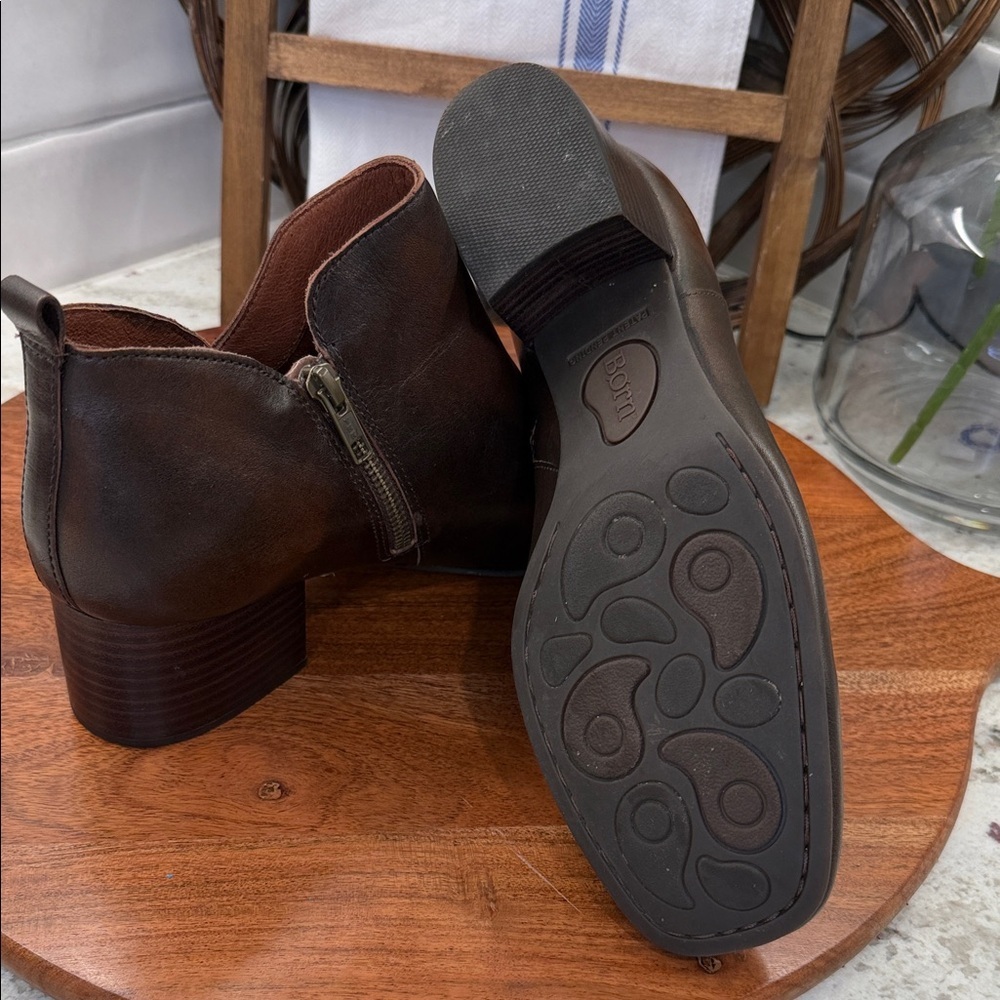 Born Aneto Brown Leather Ankle Boots - Picture 7 of 8